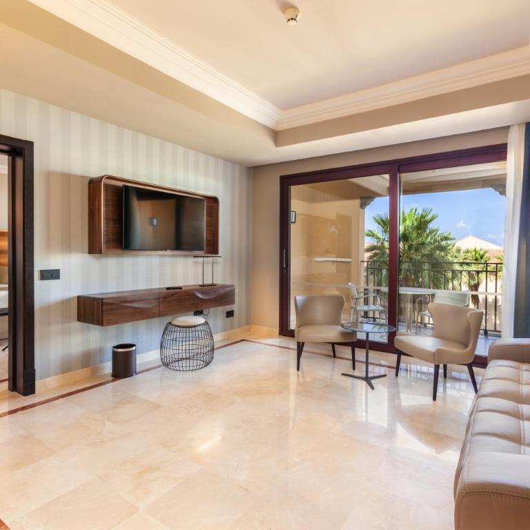 Unique Club at Lopesan Costa Meloneras Resort - Suite Unique - 1