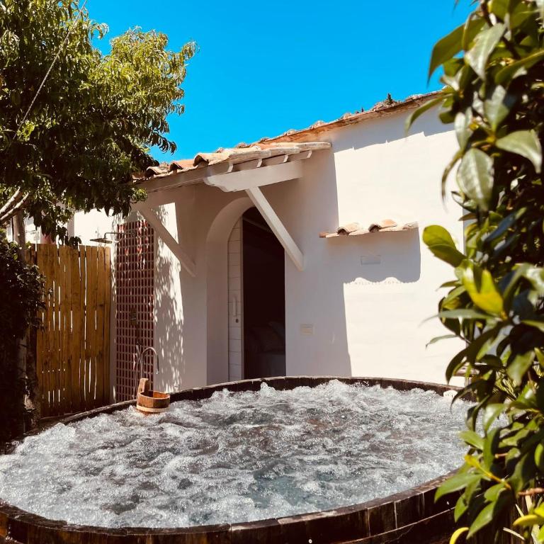 Casa Lucia - Double Room with Private External Bathroom and Outdoor shower - 5