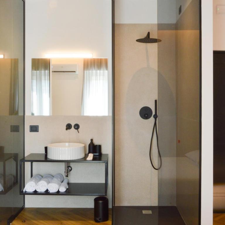 Adriatic Luxury Suites - Camera Matrimoniale con Balcone - 3
