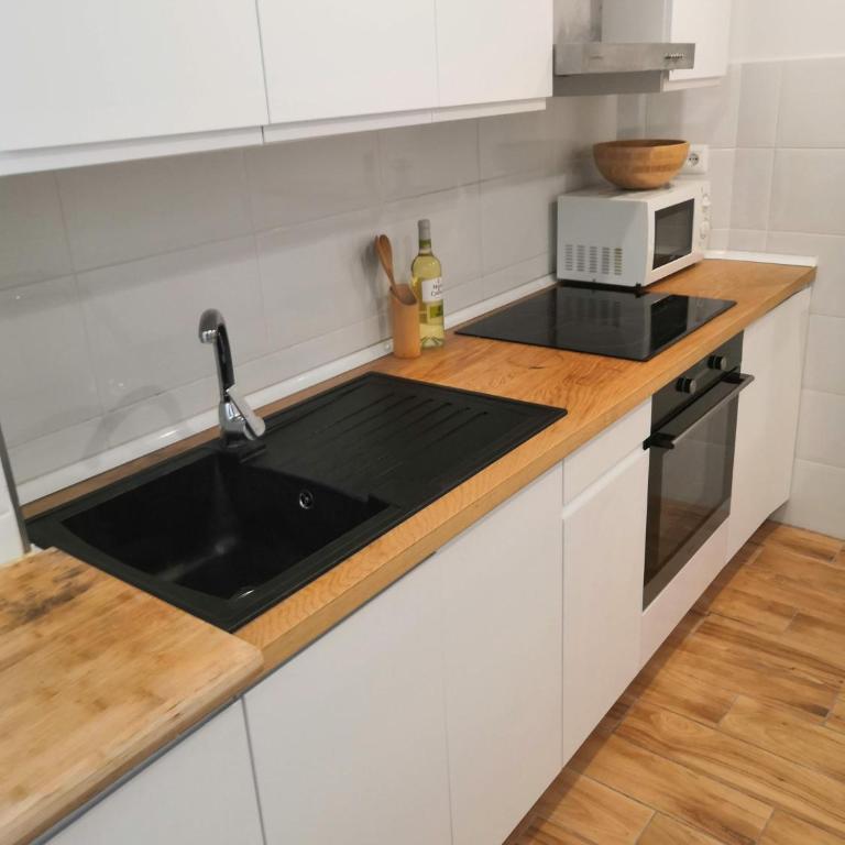 Central & renovated 3-bedroom flat - Apartamento de 3 dormitorios - 6