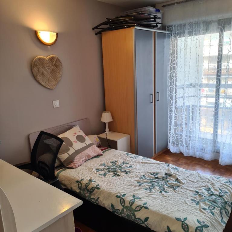 CHAMBRE DE 11 M2 AVEC BALCON - Chambre Simple avec Balcon - 1