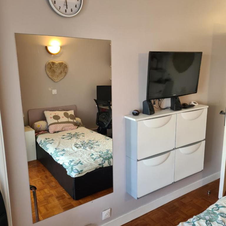 CHAMBRE DE 11 M2 AVEC BALCON - Chambre Simple avec Balcon - 6