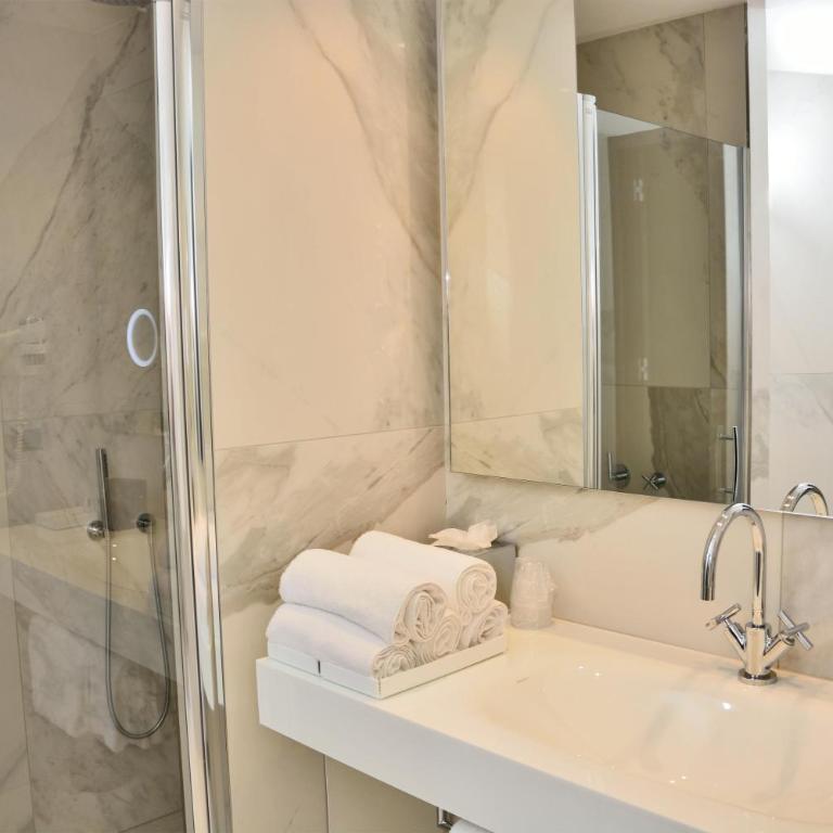 Hotel The Square Milano Duomo - Preferred Hotels & Resorts - Camera Deluxe Matrimoniale/Doppia con Letti Singoli - 8