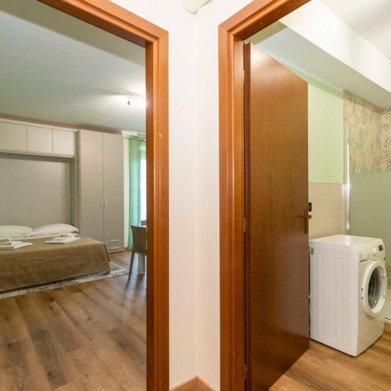 GuestHost - Torino Comfy Apt - Studio - 10