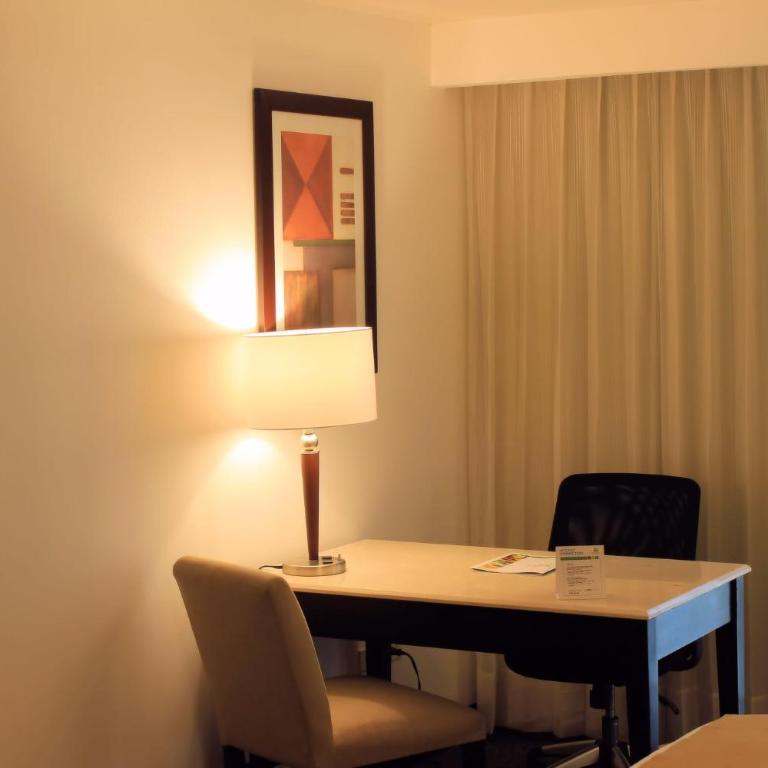 Holiday Inn Monterrey Valle by IHG - Standard Room - 2