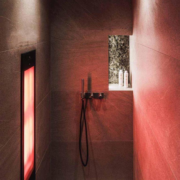 Chalet am Wetterkreuz - Luxus mit Sauna & Whirlpool in Reit im Winkl - Doppelzimmer mit Parkblick - 27