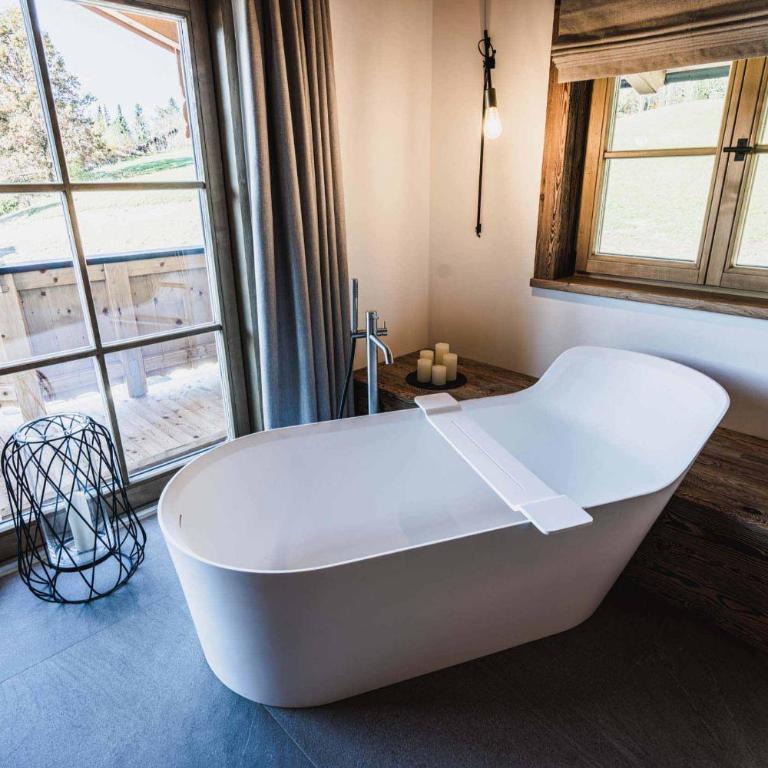 Chalet am Wetterkreuz - Luxus mit Sauna & Whirlpool in Reit im Winkl - Doppelzimmer mit Parkblick - 28