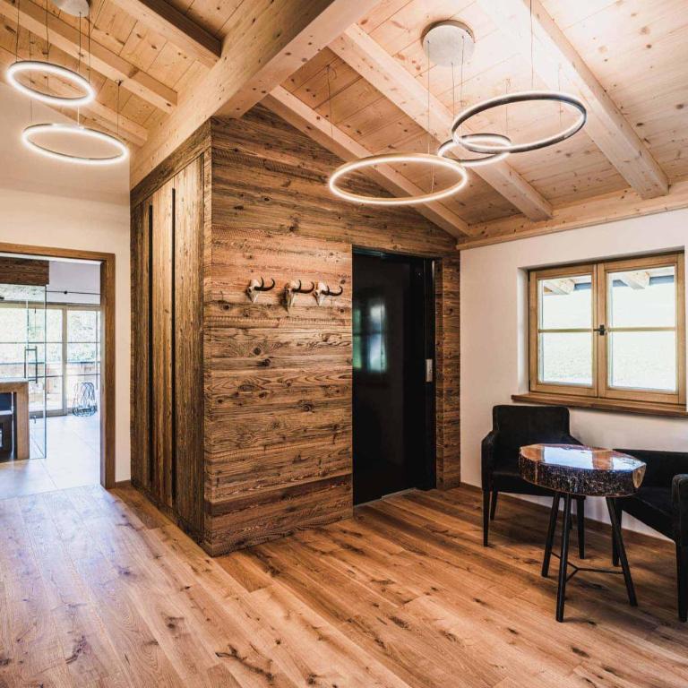Chalet am Wetterkreuz - Luxus mit Sauna & Whirlpool in Reit im Winkl - Doppelzimmer mit Parkblick - 44