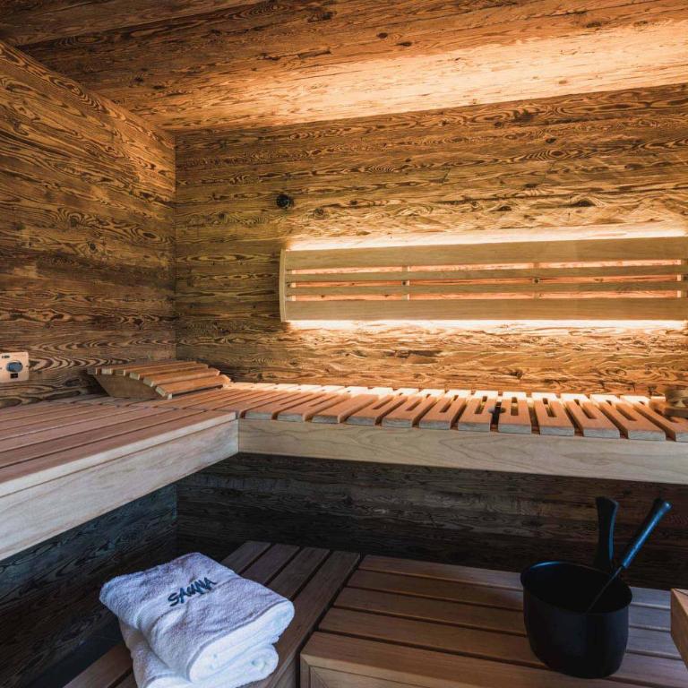 Chalet am Wetterkreuz - Luxus mit Sauna & Whirlpool in Reit im Winkl - Doppelzimmer mit Parkblick - 25