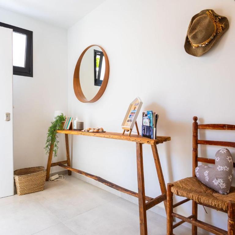 La Cala Beach Home - beachfront few steps away from sandy beach - Casa de 4 dormitorios - 5