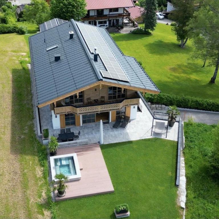 Chalet am Wetterkreuz - Luxus mit Sauna & Whirlpool in Reit im Winkl - Doppelzimmer mit Parkblick - 18