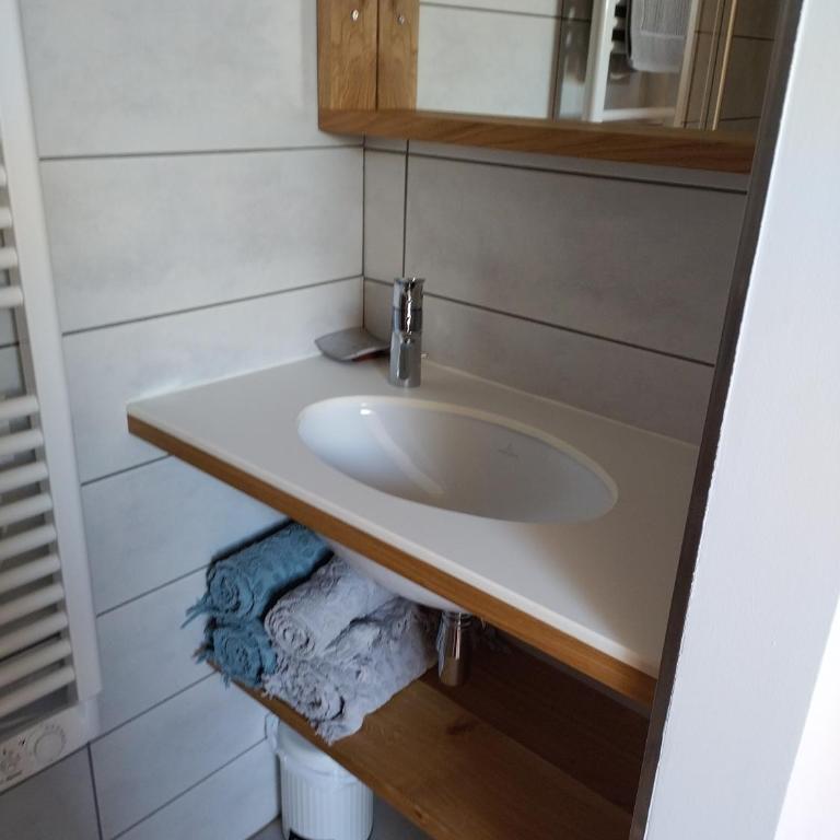 Logement entre lac et montagne - Apartment mit 3 Schlafzimmern - 18