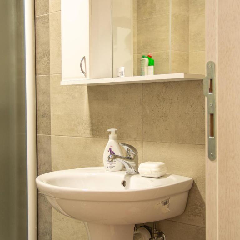 Vasilije - One-Bedroom Apartment - 21