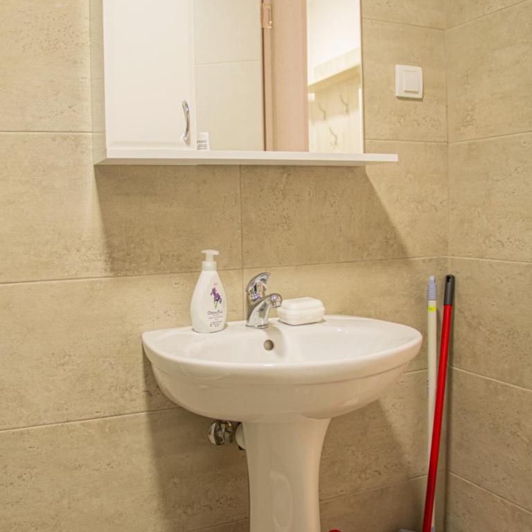 Vasilije - One-Bedroom Apartment - 22