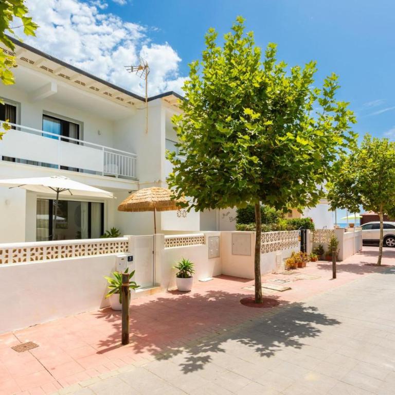La Cala Beach Home - beachfront few steps away from sandy beach - Casa de 4 dormitorios - 3