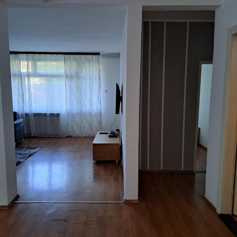 Apartman Aya Rejana - Three-Bedroom Apartment - 13