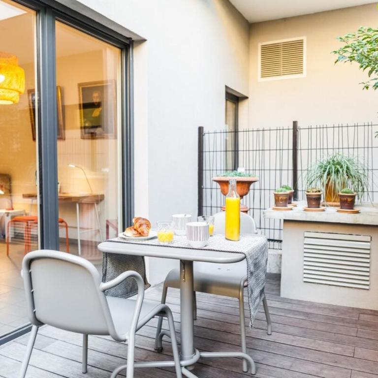 Studio with Garage Near Perrache Train Station Lyon City Center - Apartment - 3