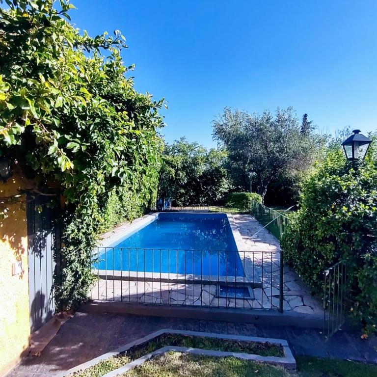 Casa en zona residencial Mendoza - Casa de 3 dormitorios - 24