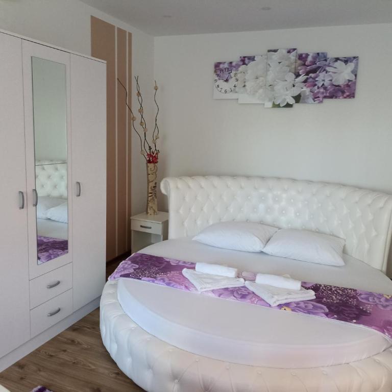 Apartmani Slađo - Superior Dvokrevetna Soba sa Bračnim Krevetom ili Zasebnim Krevetima, i Terasom - 3