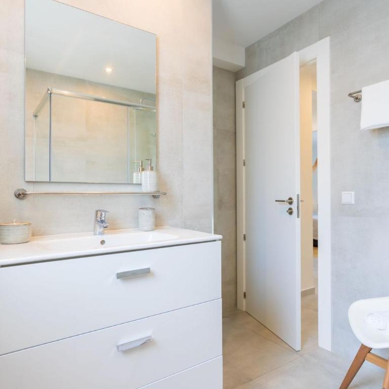 La Cala Beach Home - beachfront few steps away from sandy beach - Casa de 4 dormitorios - 73