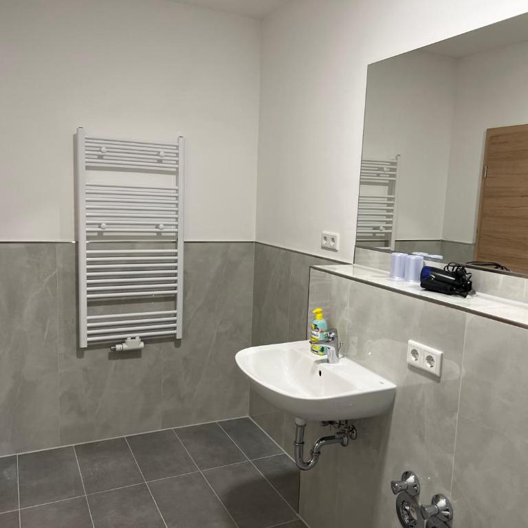 NB Apartments - Camera Familiare Deluxe - 1
