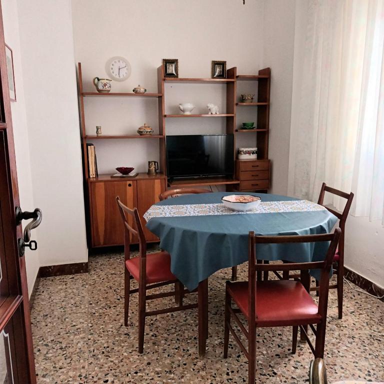 Fronte Mare - Appartamento con 3 Camere da Letto - 12