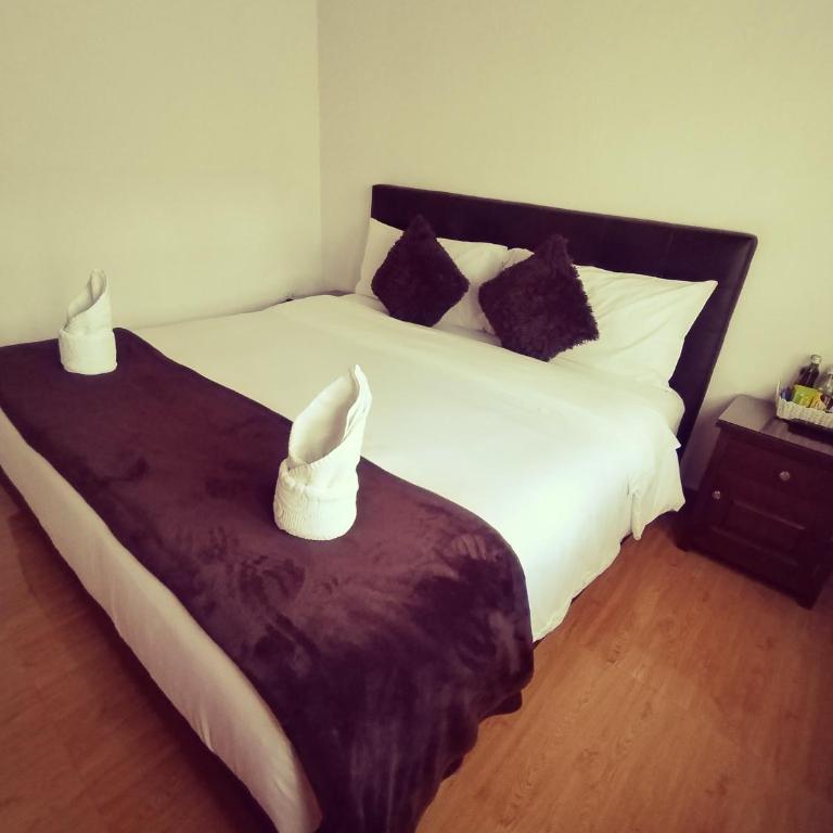 Hospederia Sandaned - Deluxe Double Room with Balcony - 3