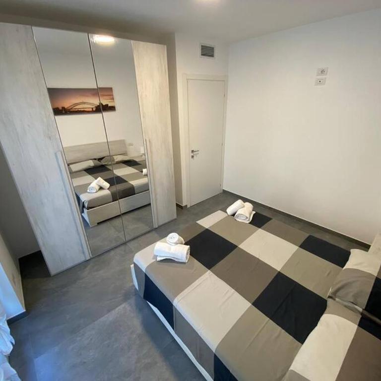 Casa Mattia - Appartamento con 2 Camere da Letto - 8