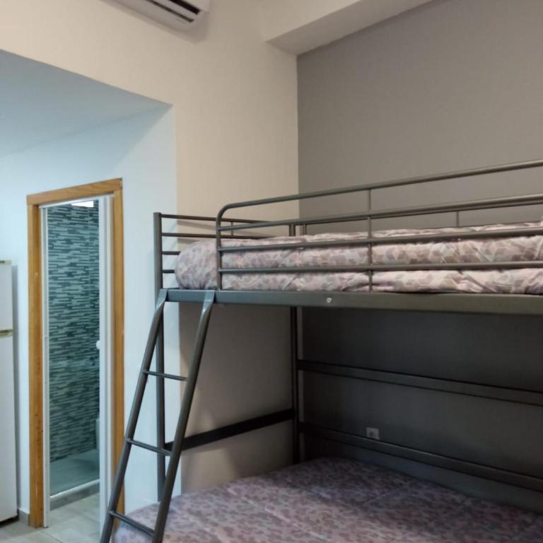 Apartamentos turísticos en Jerez de la frontera - Habitación Triple con baño privado - 4