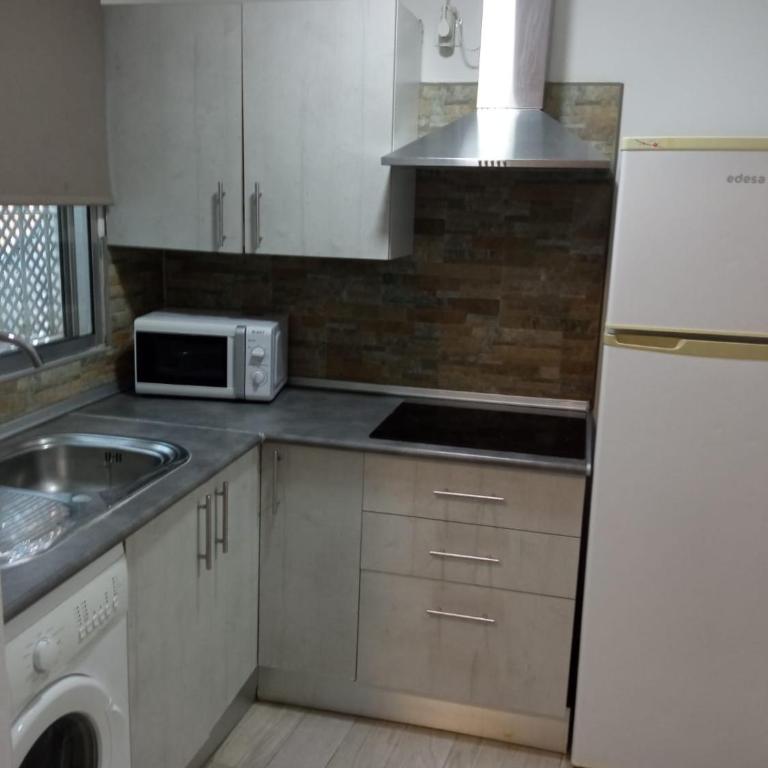 Apartamentos turísticos en Jerez de la frontera - Habitación Triple con baño privado - 7