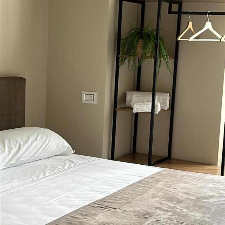 Royal Flower - Deluxe Room - 14