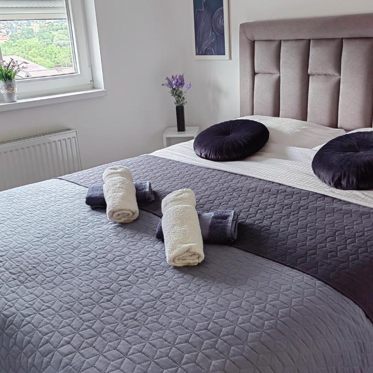 Green Harmony Apartment - One-Bedroom Apartment - 9