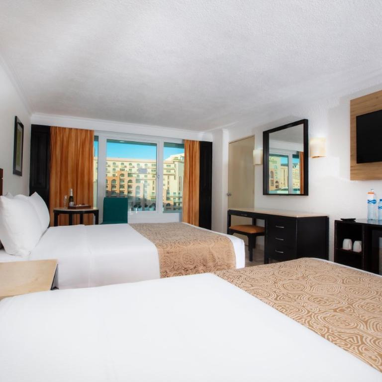 Krystal Cancun - Standard Room with Two Double Beds - 1