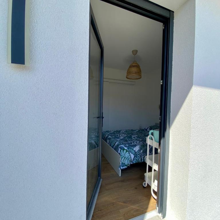 Chambre Privée Accès Piscine - Chambre Double avec Salle de Bains Privative - 4