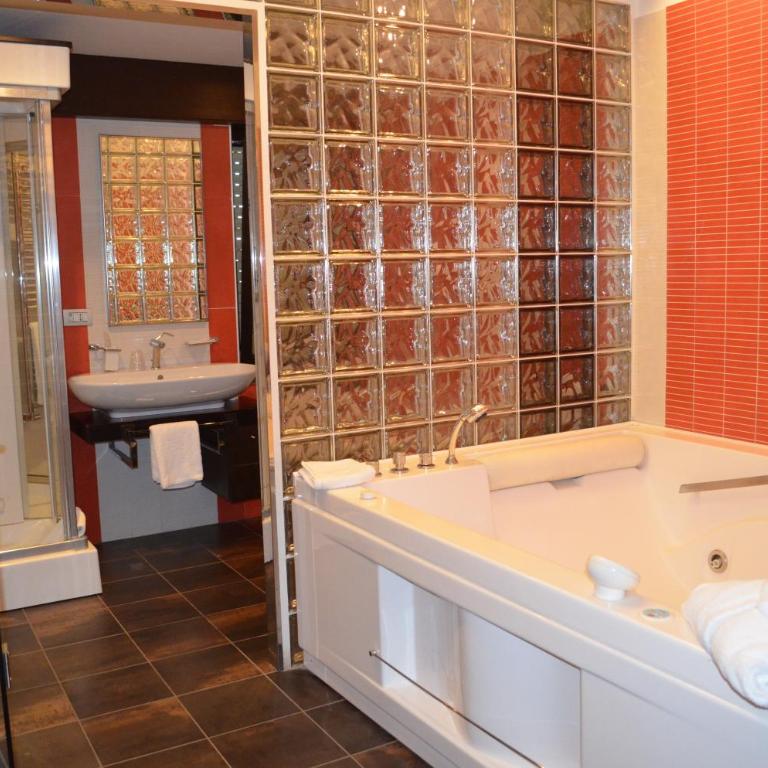 Abalon Pompei Resort - Suite Queen con Vasca Idromassaggio - 1