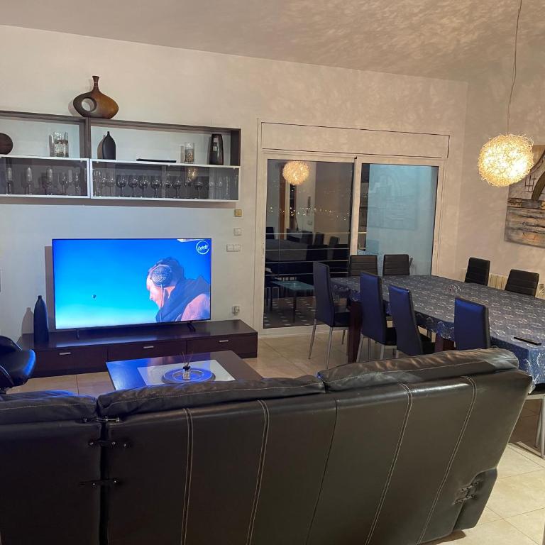 Villa for 2 families - Villa - 7