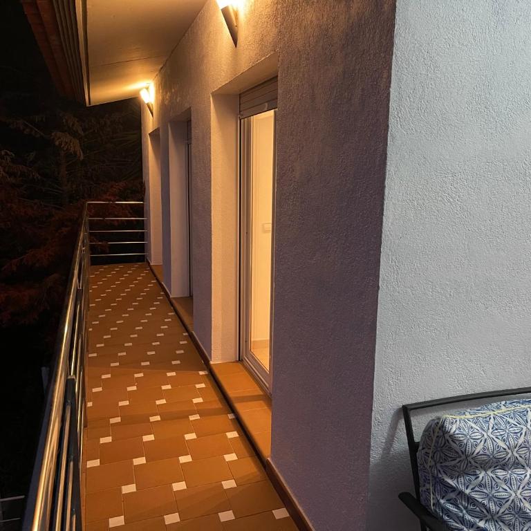 Villa for 2 families - Villa - 17