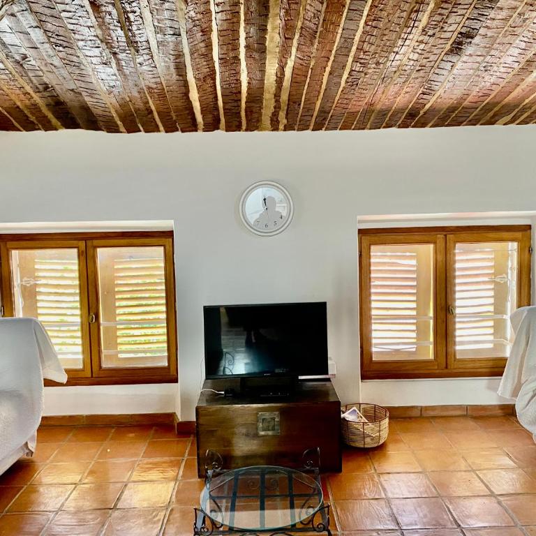 Cœur de Cassis - 200 m du port et plage - Parking privé - Appartement 2 Chambres - 15