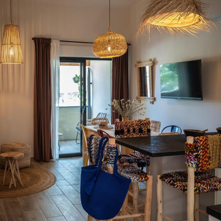 Magic Surf House - Apartment with Terrace - 11