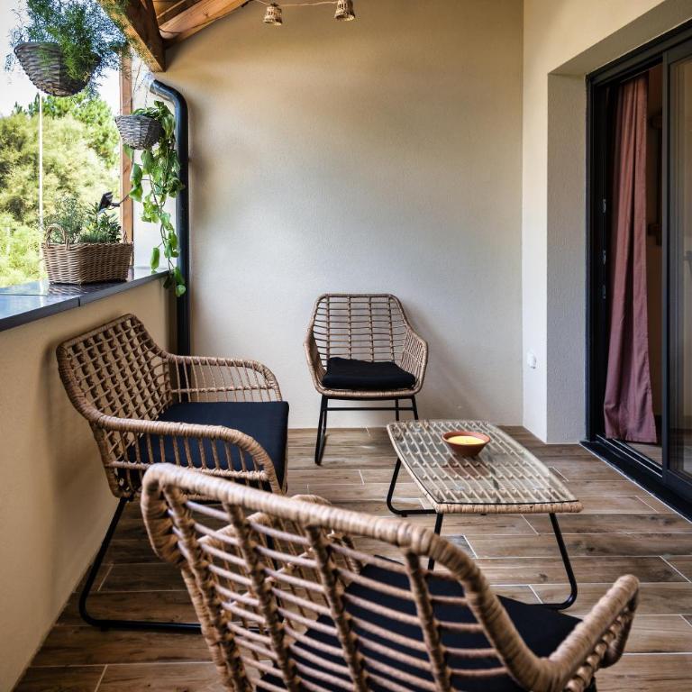 Magic Surf House - Apartment with Terrace - 19