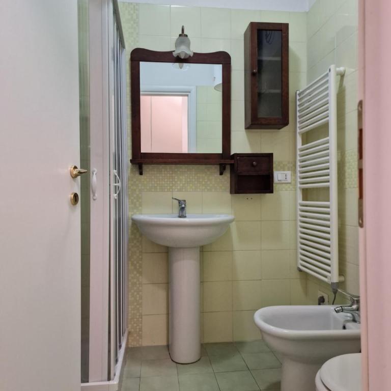 Casa Mon Amour Livorno - One-Bedroom Apartment - 27