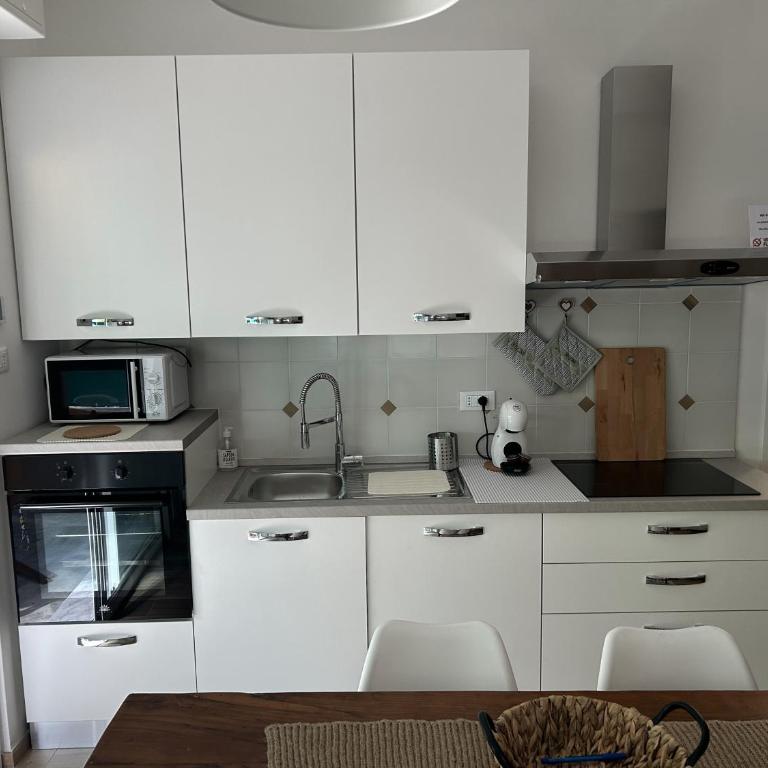 MariGiu - Appartamento con 2 Camere da Letto - 13