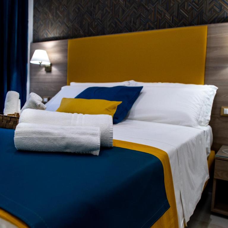 OPERAPRIMASUITE - Double Room with Private Bathroom - 3