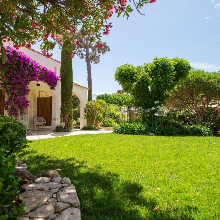 Hôtel La Caravelle - Chambre Double - Vue sur Jardin - 2