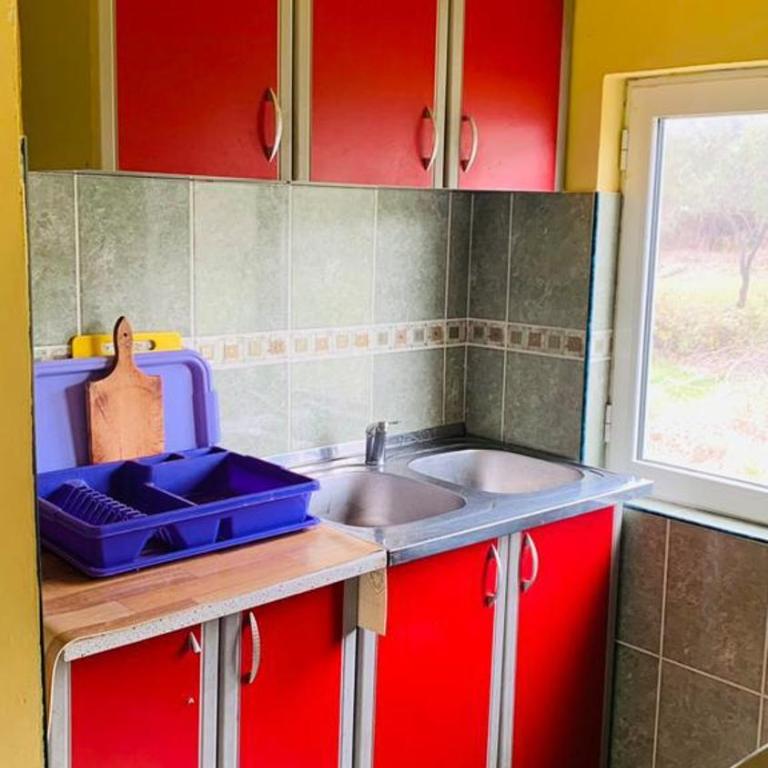Apartmani Dević Šušanj - Trokrevetna Soba sa Balkonom - 14