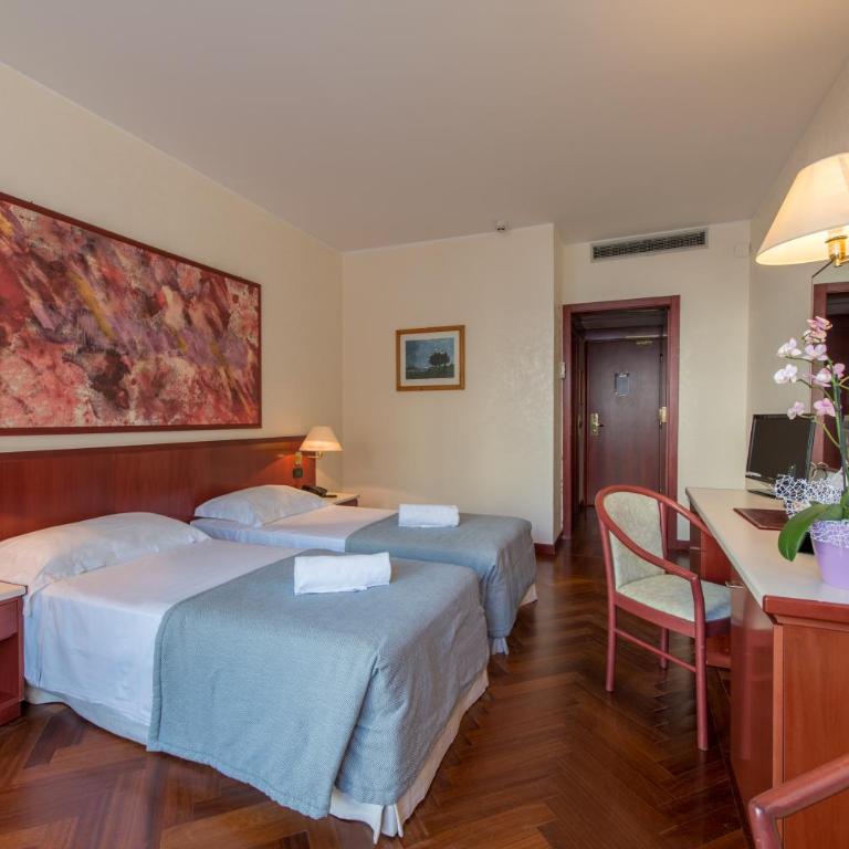 Splendid Hotel La Torre - Standard Double or Twin Room - 4