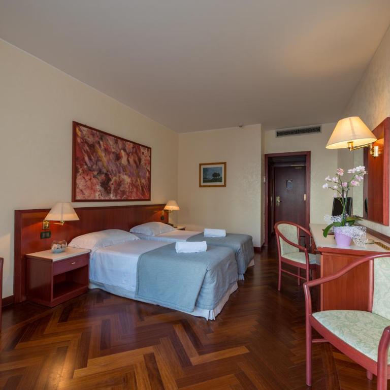 Splendid Hotel La Torre - Standard Double or Twin Room - 5
