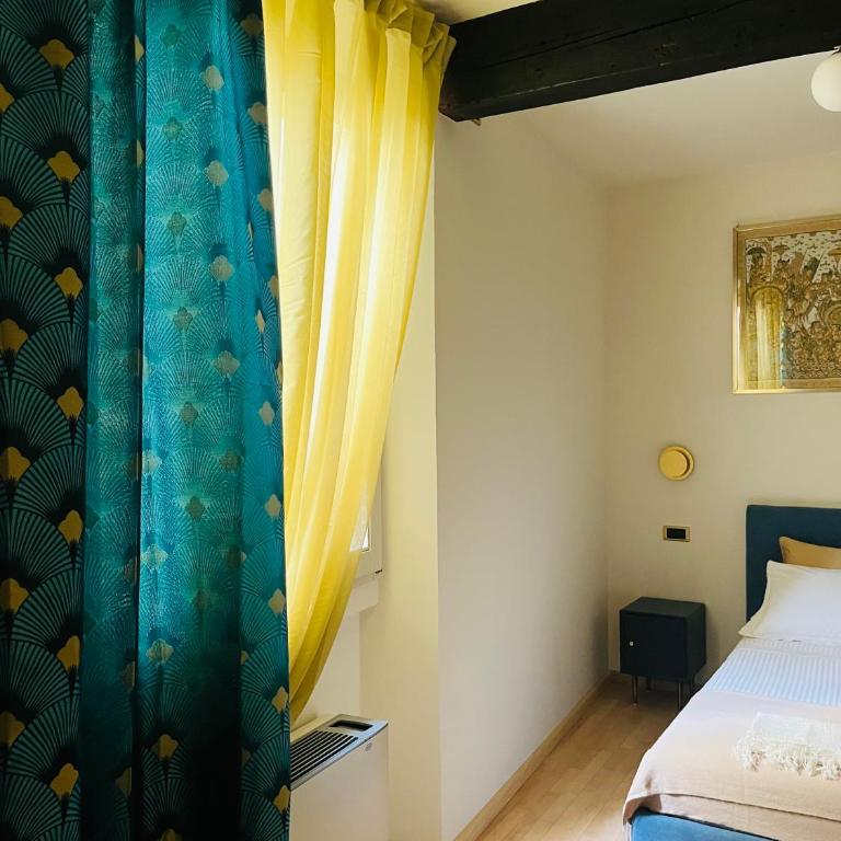 Casa Nina Bologna Centro - Camera Matrimoniale con Bagno Privato - 9