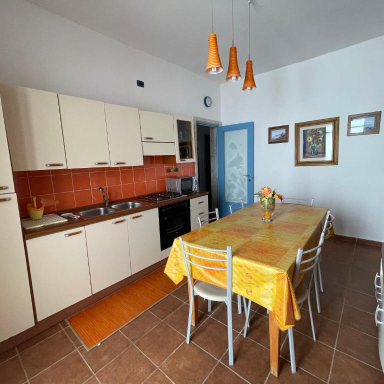 A due passi dal mare - Casa con 3 Camere da Letto - 8