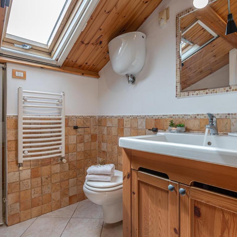 BBHOME Domus aquae inside of appia antica park - Three-Bedroom Villa - 45